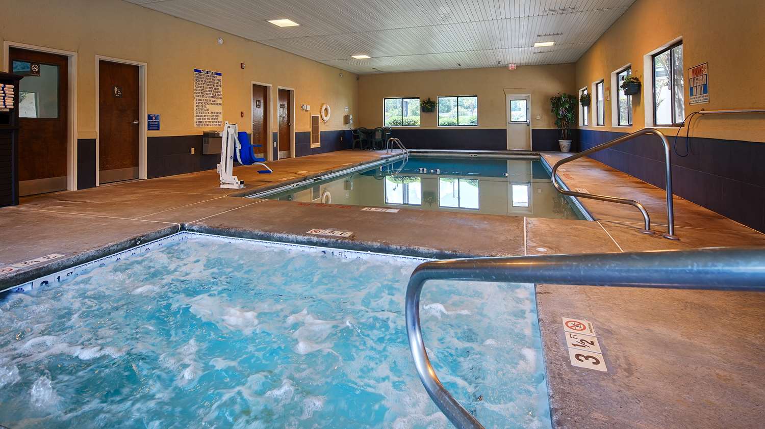 Best Western Inn and Suites of Macon 4/11