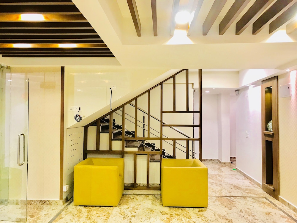Regalia Inn & Suites 4/37