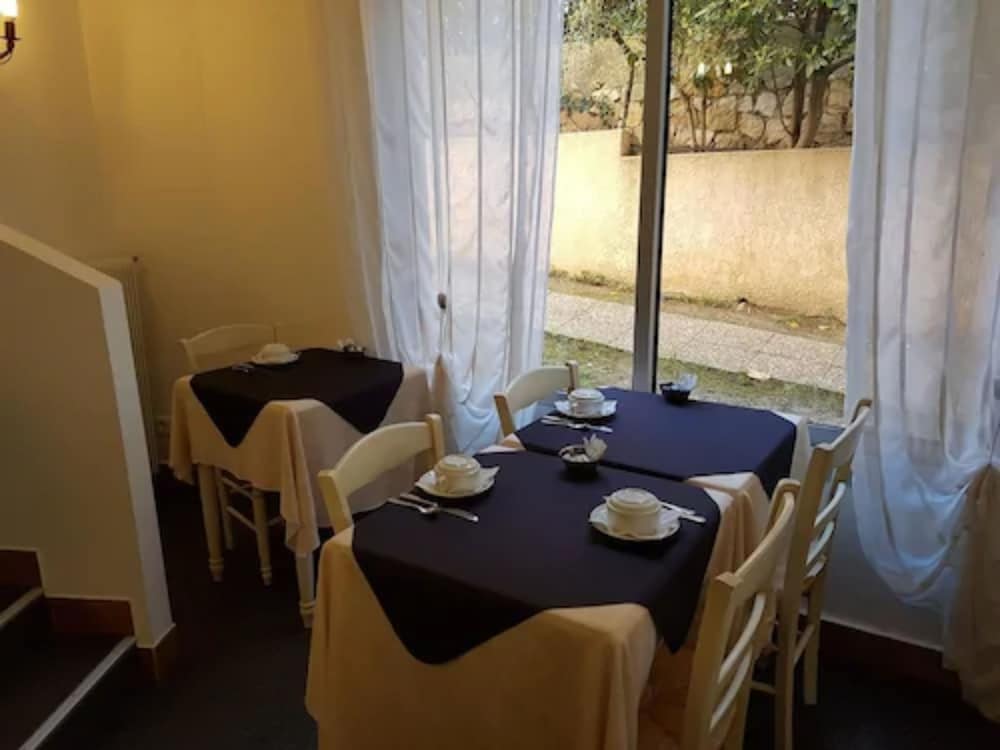 HOTEL LE MOZART 24/34