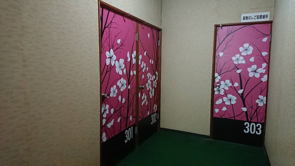 Business Hotel Nakayama 32/50