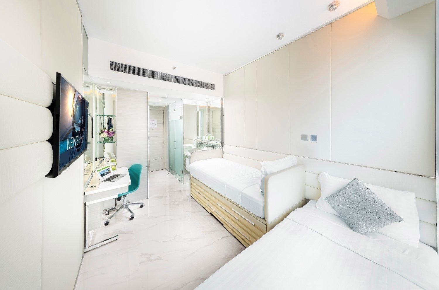 i Plus Room