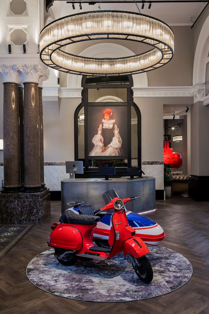 Radisson RED Hotel, Liverpool 7/50