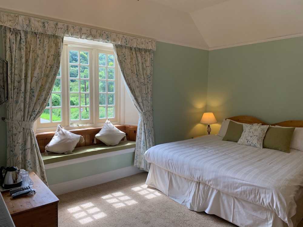 Polraen Country House 8/50