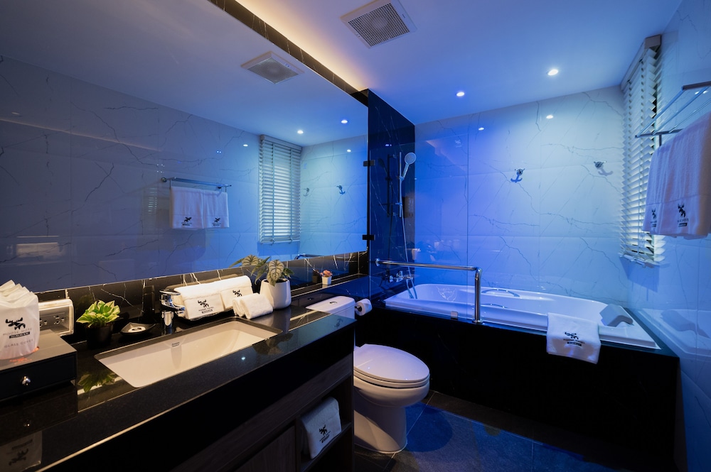Moose Hotel Nimman 47/48