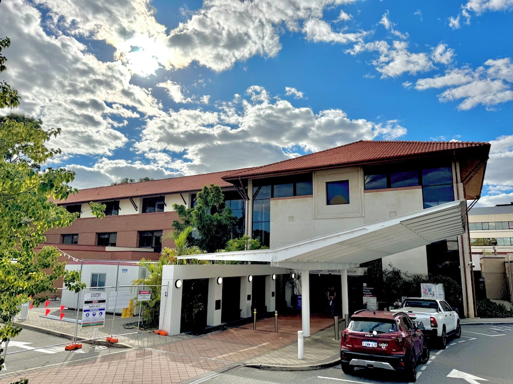 Kings Park Motel 8/65