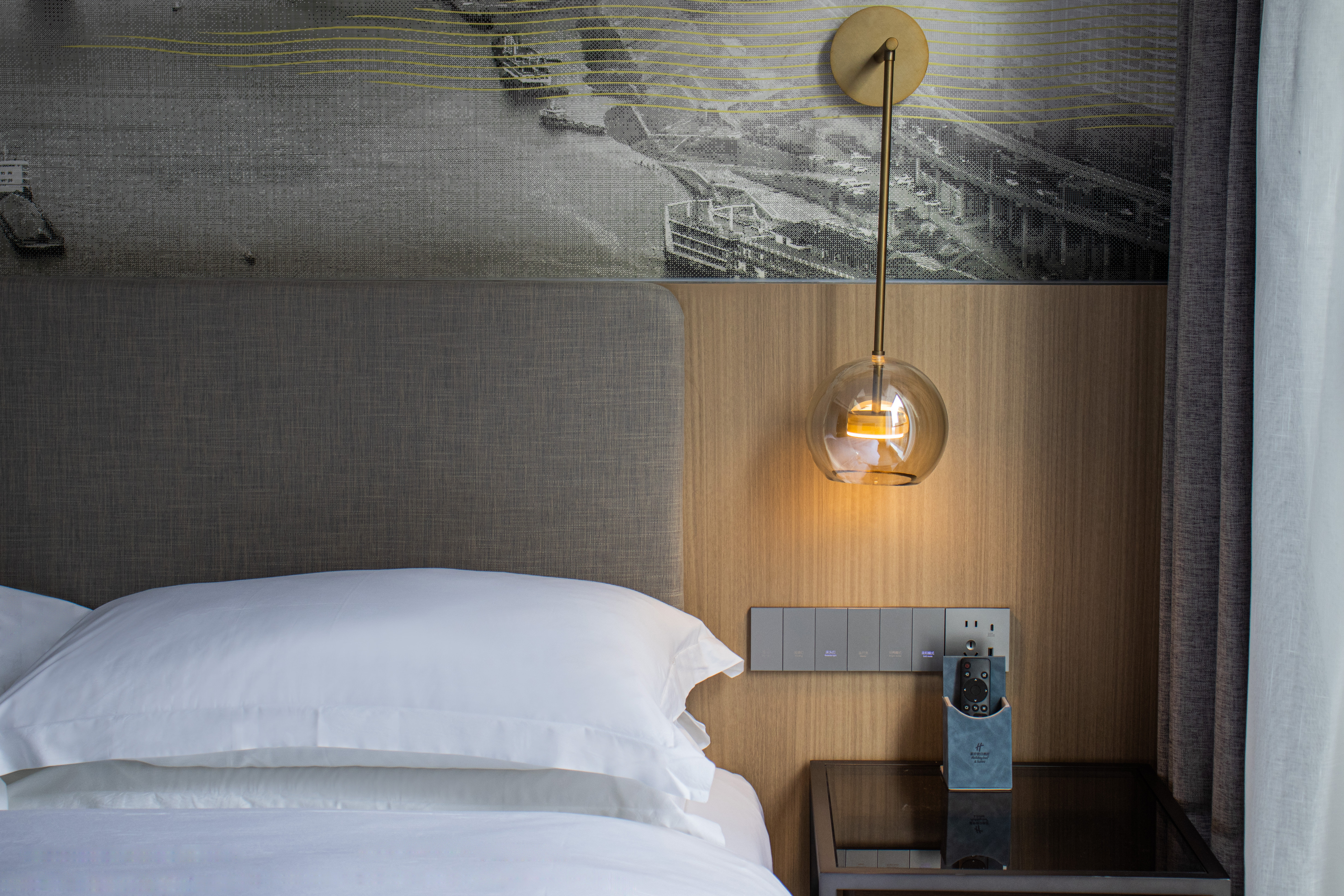 Holiday Inn and Suites Chongqing Nanan 12/29