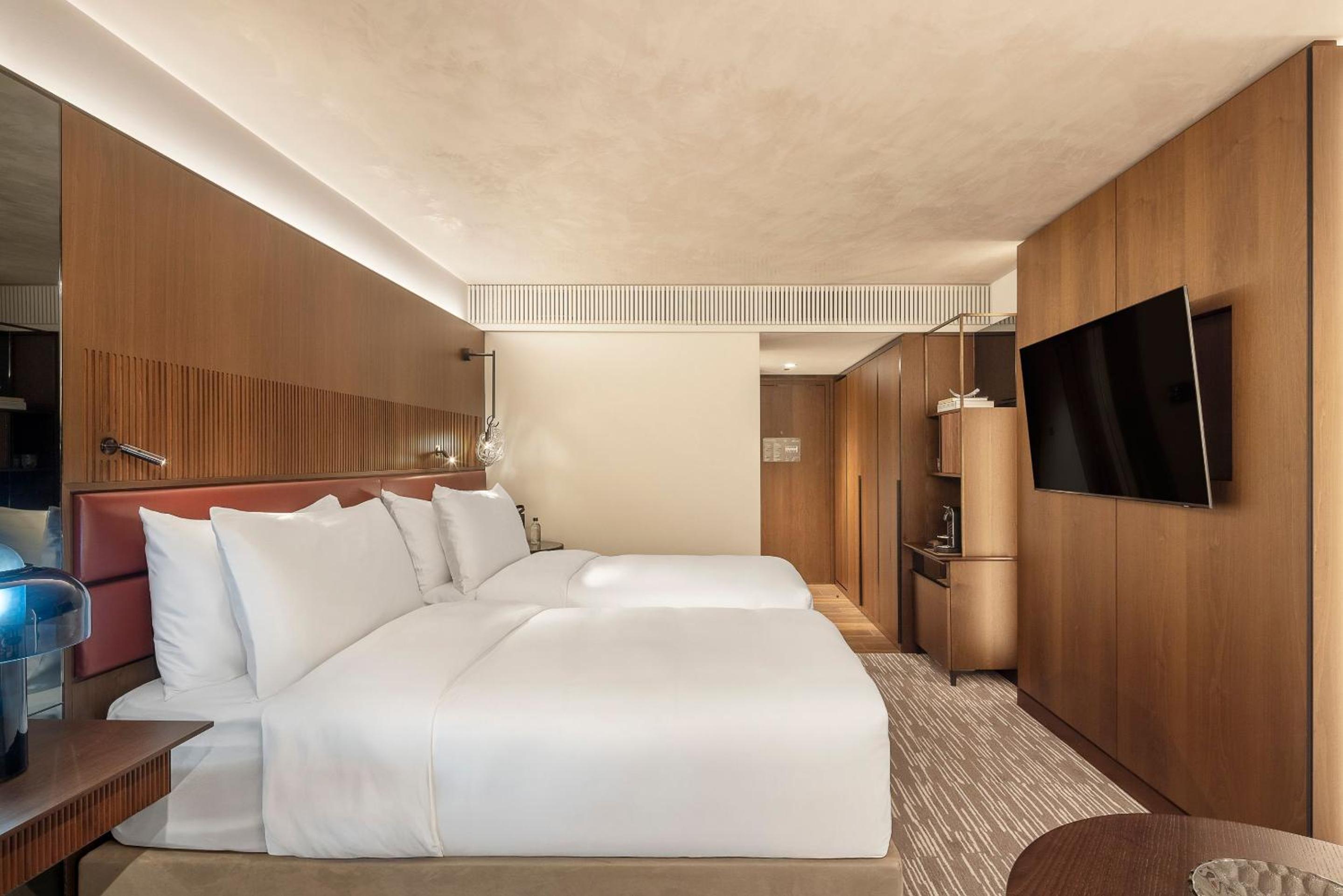 Exclusive, Fairmont Gold, Deluxe, Single Bed, Lounge Access