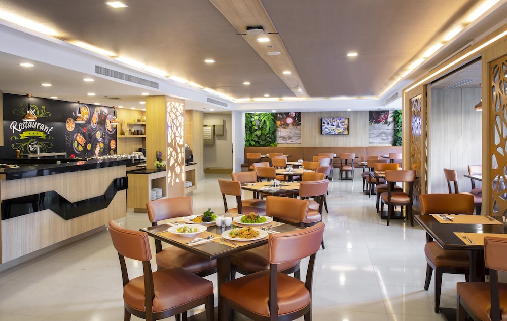 Adelphi Grande Sukhumvit 48/70