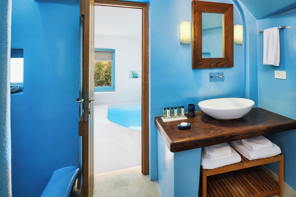 Anema Boutique Hotel & Villas 71/72