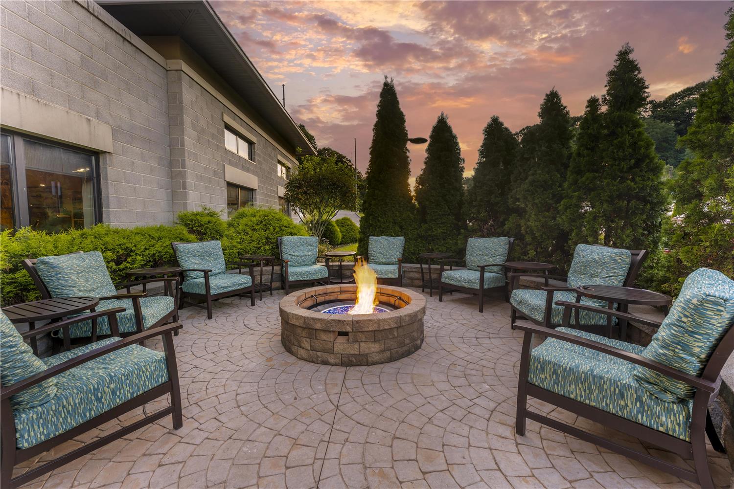 Best Western Plus Franciscan Square Inn and Suites Steubenville 30/47