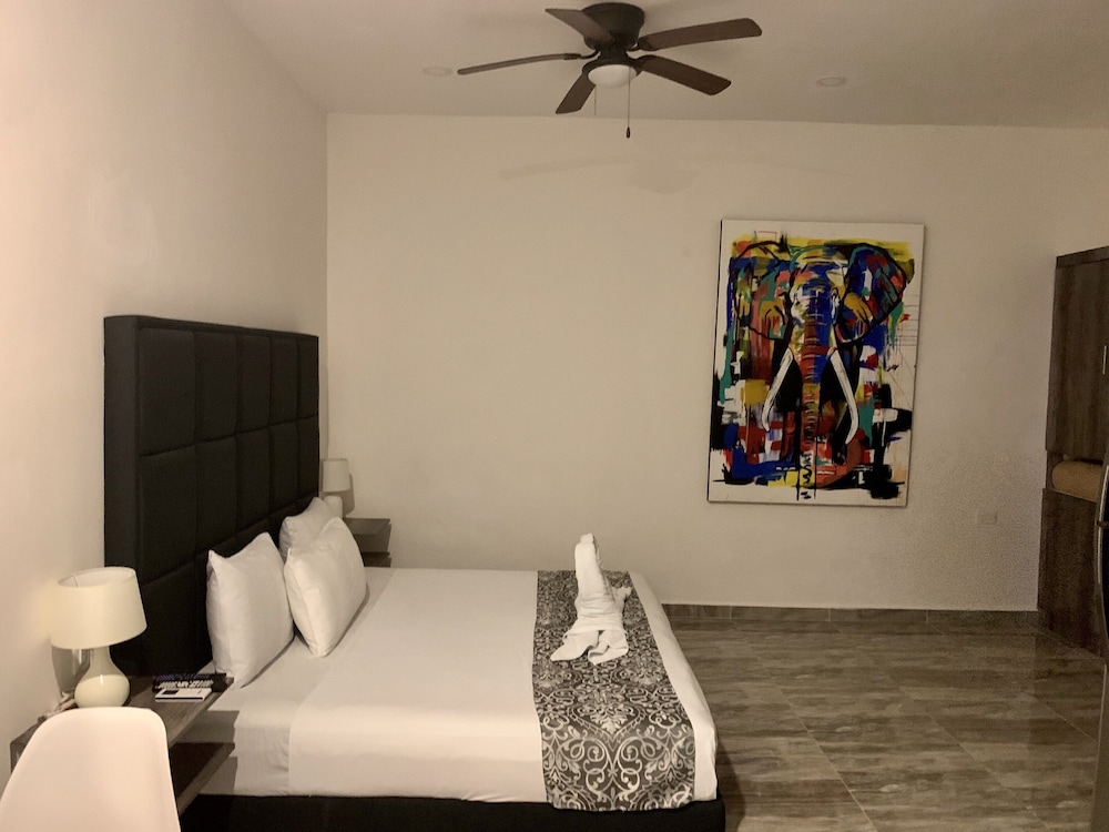 SILVERSANDS Hotel Boutique 5Th Ave 23/68
