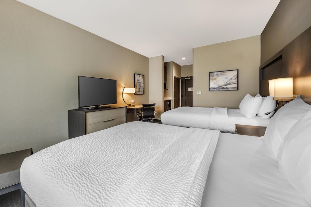 غرفة قياسية بسريرين كوين، Best Western Plus Executive Residency Jackson Northeast 5/9
