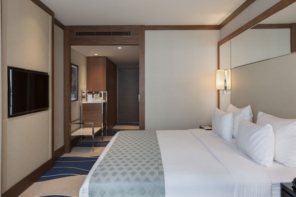 Elite World Grand Istanbul Kucukyali Hotel 13/68