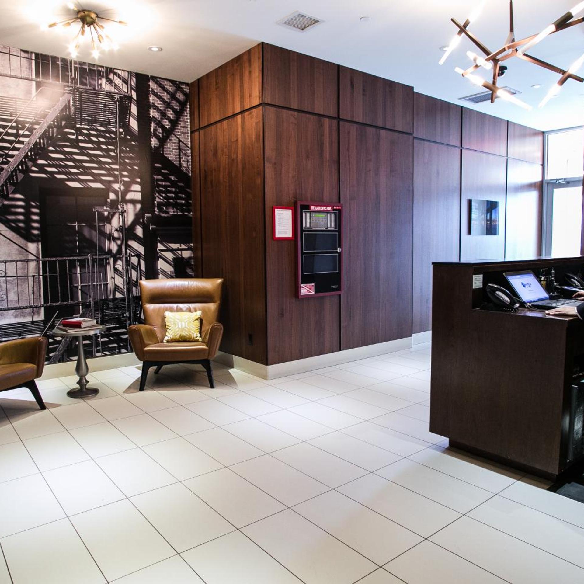 Leon Hotel 5/37