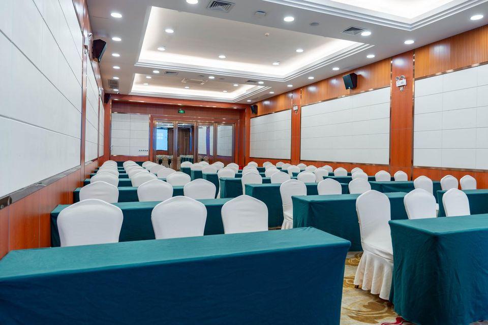 Junyi Hotel 30/31