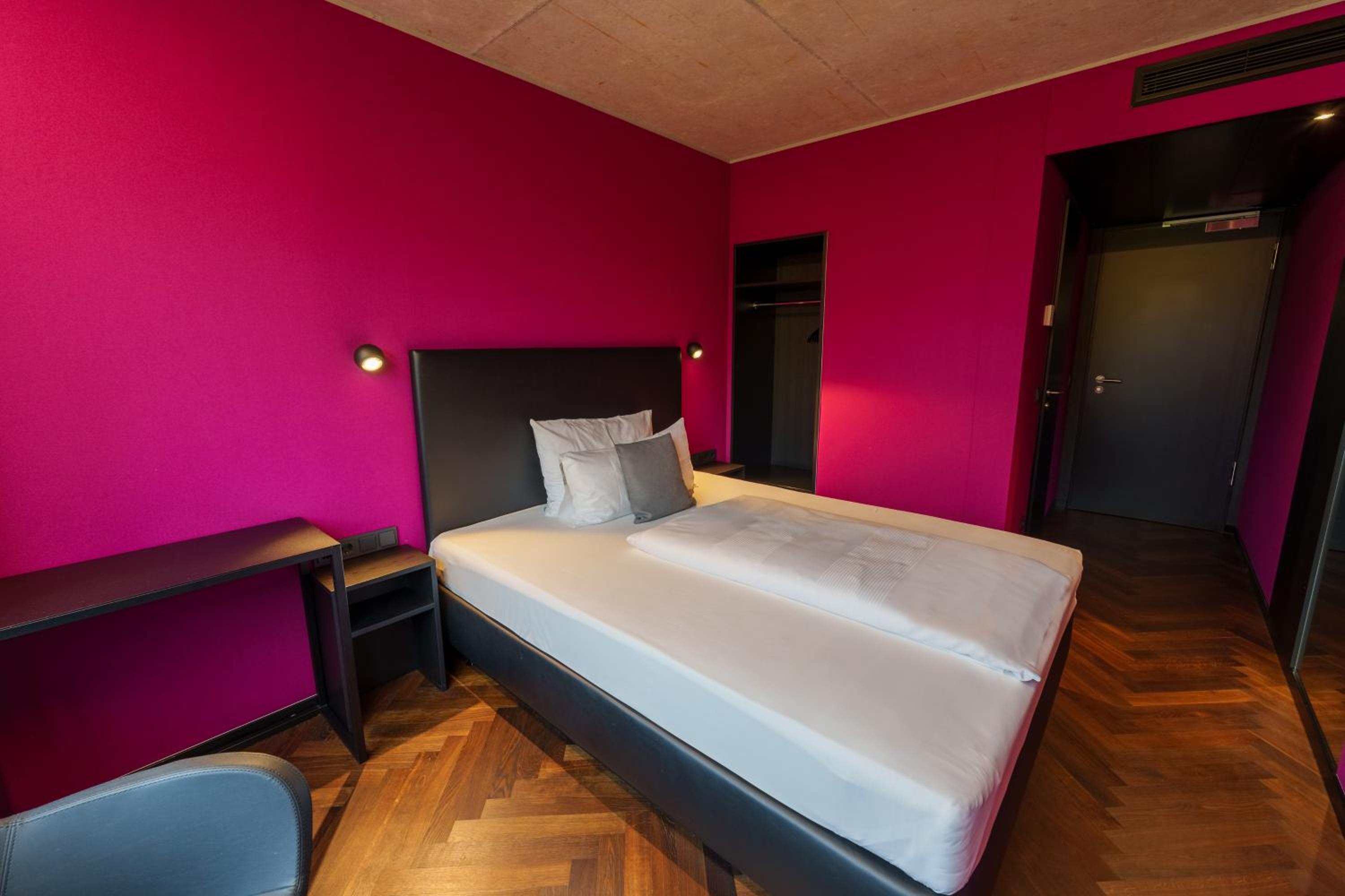 Hotel Roomreich 27/58