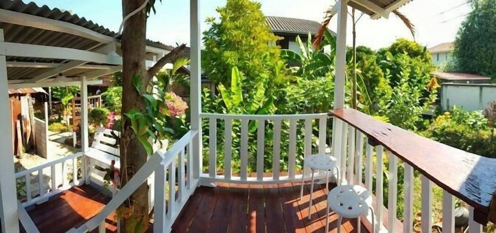 Baan Chompoo Homestay 26/35