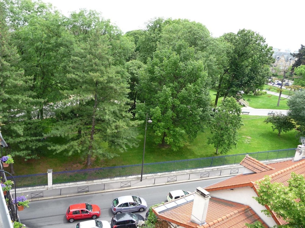 Hotel Du Parc Montsouris 56/64