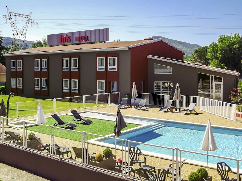 IBIS MONTELIMAR NORD 9/69