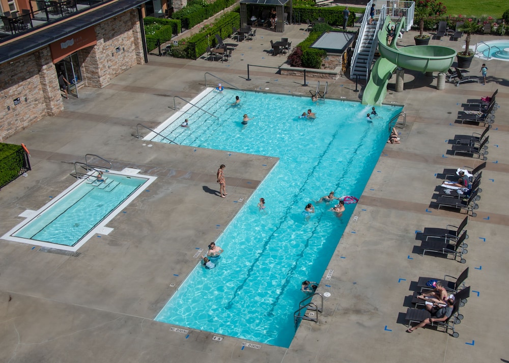 Watermark Beach Resort 24/39