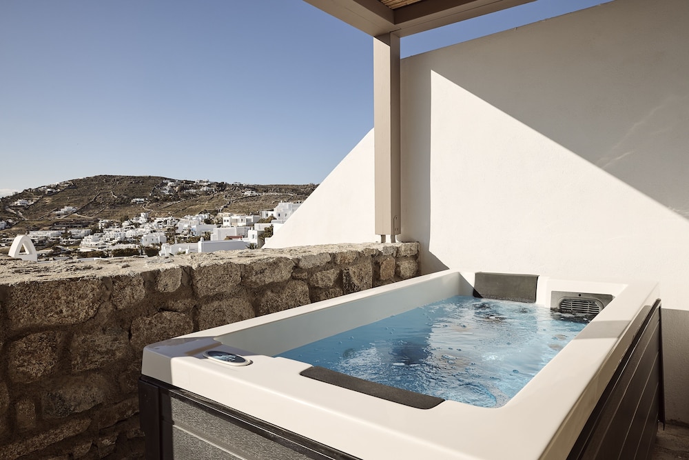 Amazon Mykonos Resort And Spa 27/46