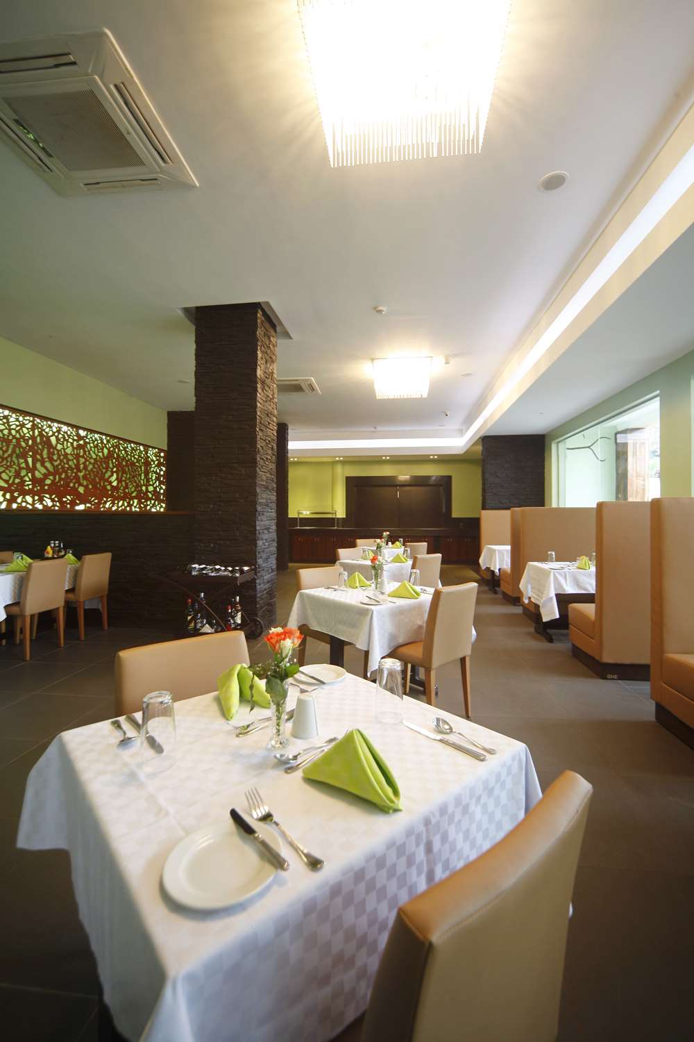 Best Western Premier Garden Hotel Entebbe 39/45