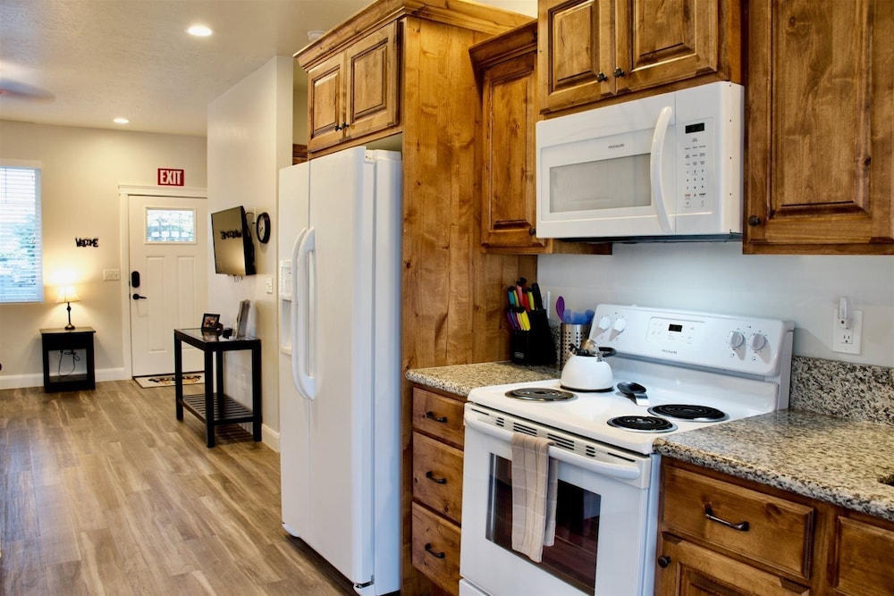 Zion s Camp and Cottages 50/50