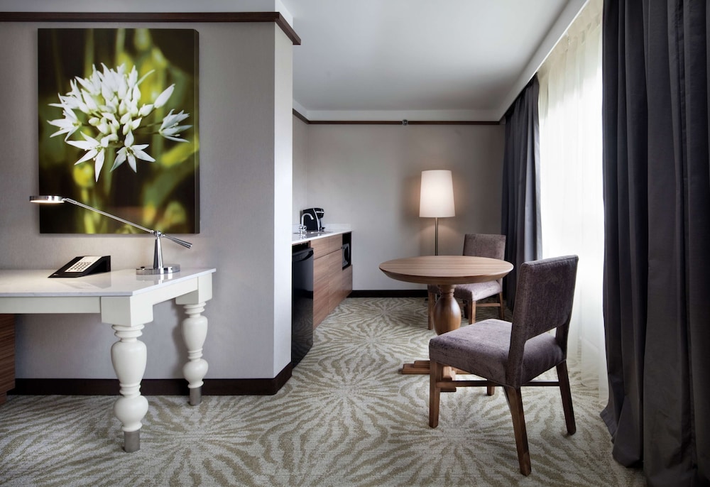 Hilton Garden Inn Montreal Airport 44/47