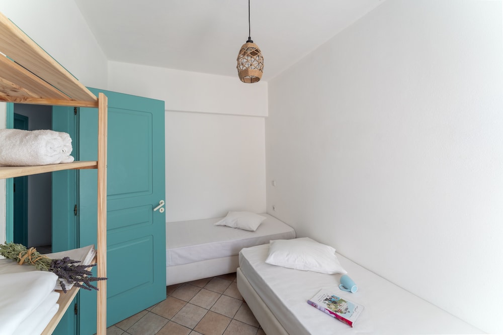 Eco Beach And Magic Garden 50/50