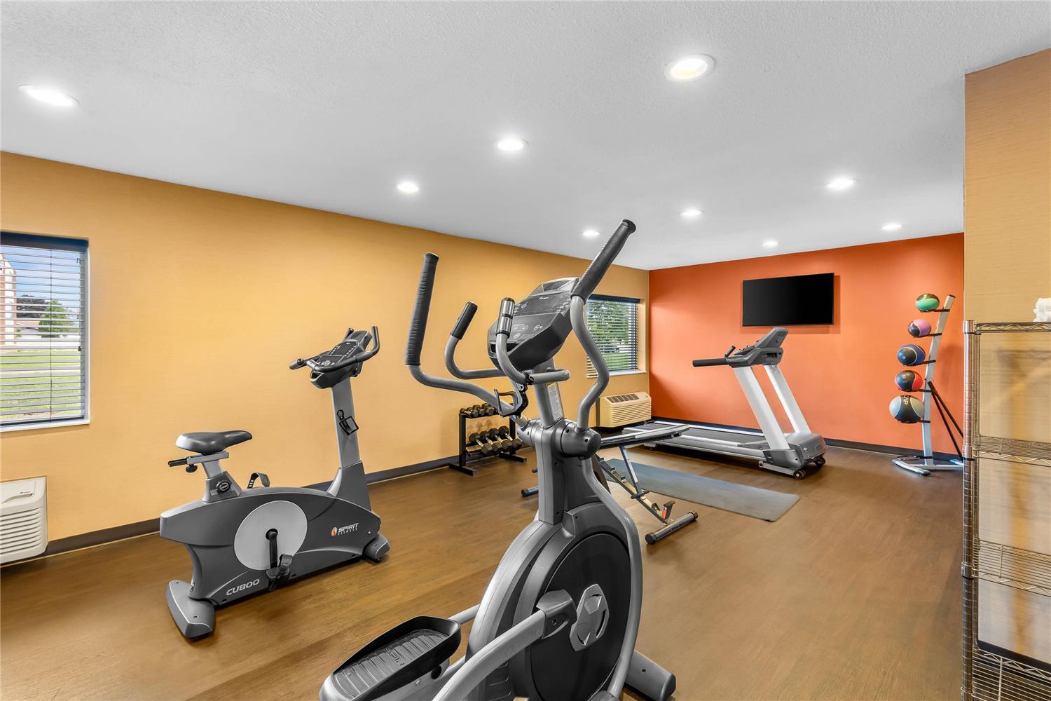 Comfort Inn Mayfield Heights Cleveland East 24/59