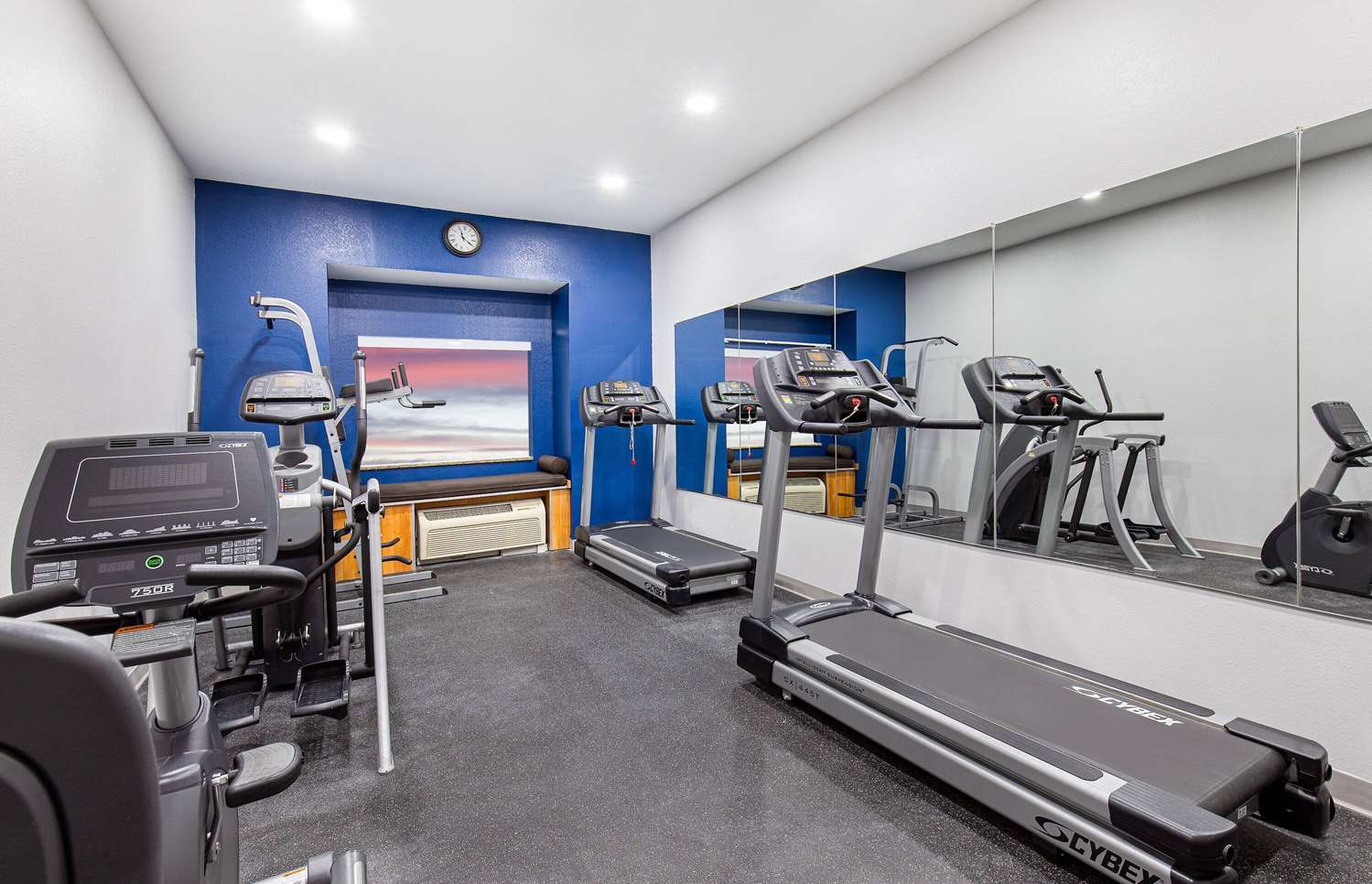 Microtel Inn Suites By Wyndham Opelika 20/36