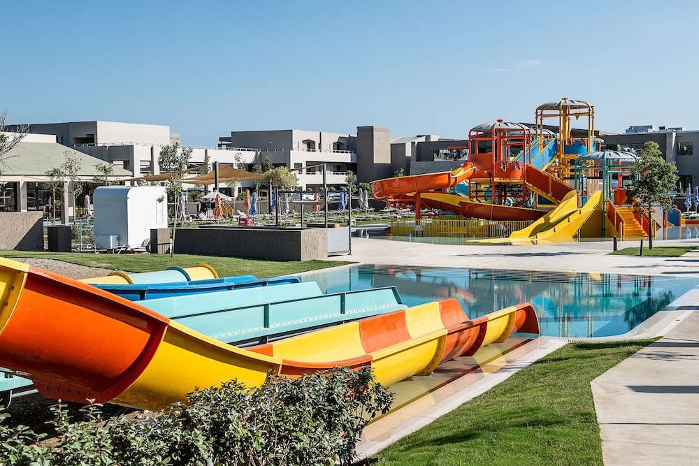 Euphoria Resort 68/76