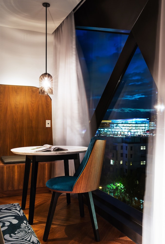 West Hotel Sydney Curio Collection By Hilton 39/80
