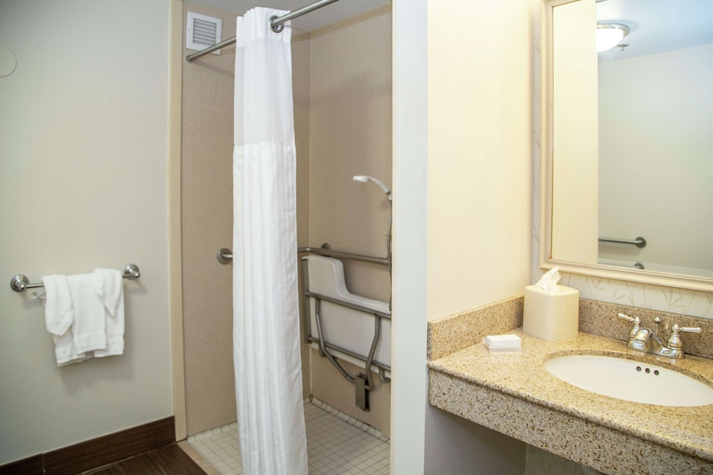 Hampton Inn & Suites Blairsville 15/45