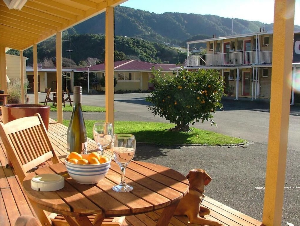 AAA Marlin Motel 42/50