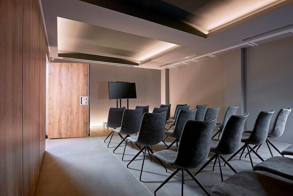 NEMA Design Hotel and Spa - Adults Only 40/50