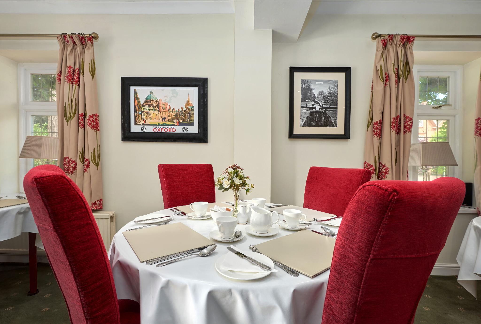 Easington House- Guest House 10/17