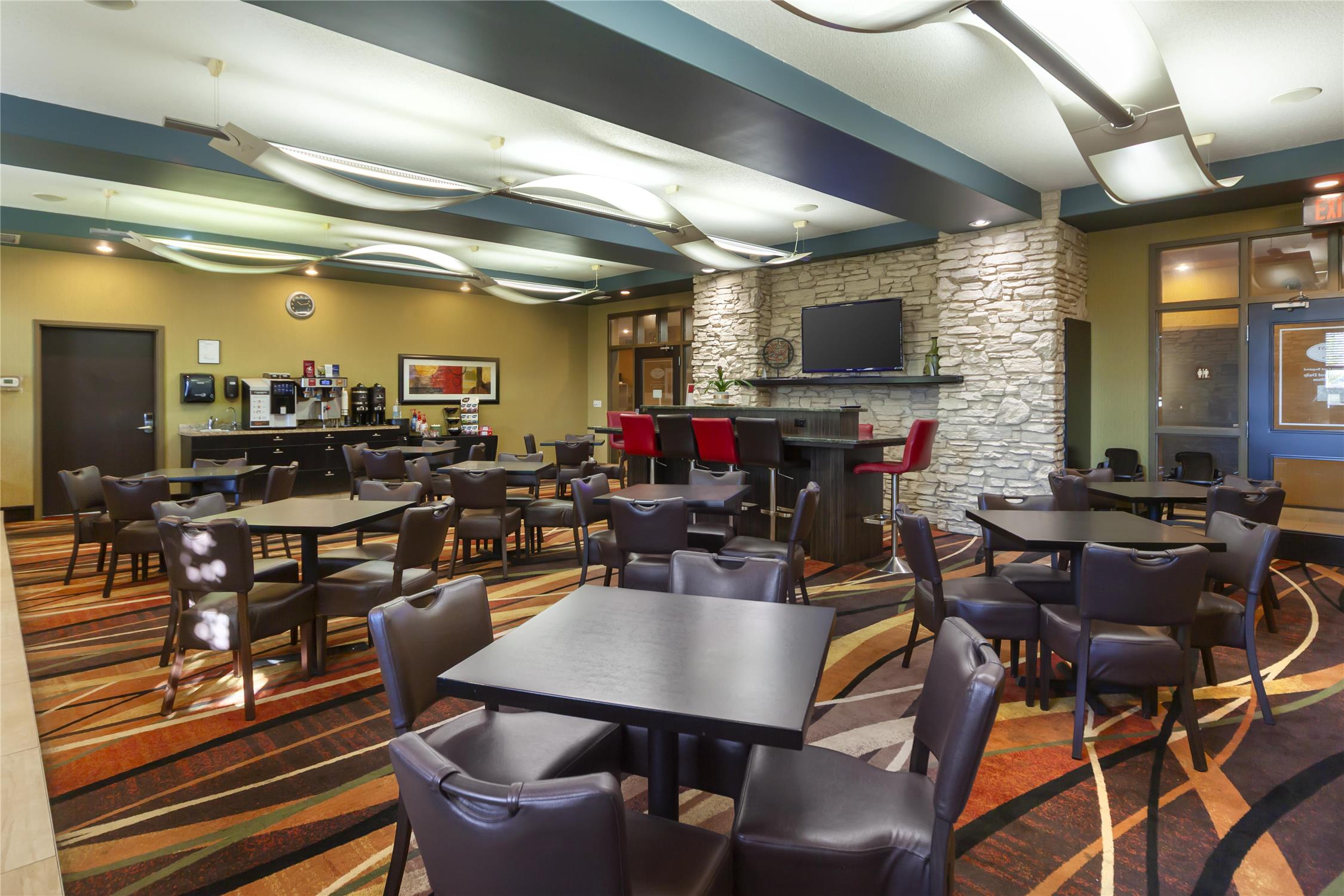Best Western Plus Sherwood Park Inn and Suites 48/59
