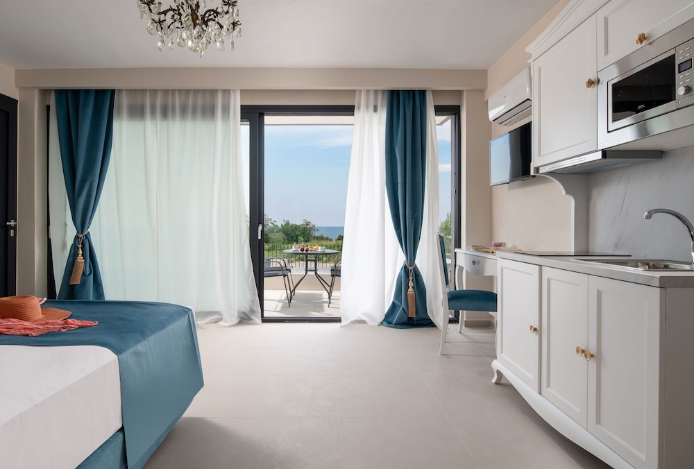 Mykoniatika Villas 12/48