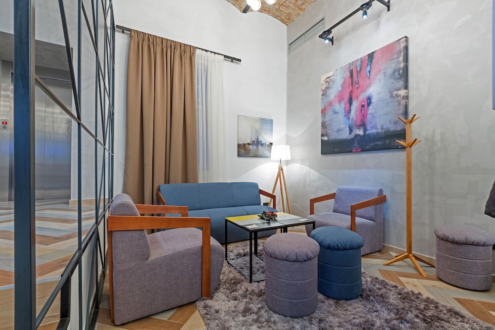 Capital Hotel Garni 35/55