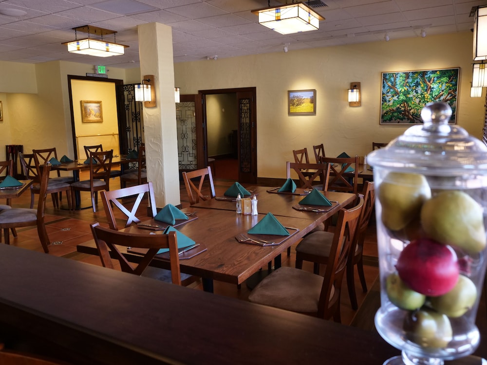 HOTEL MISSION DE ORO 50/64