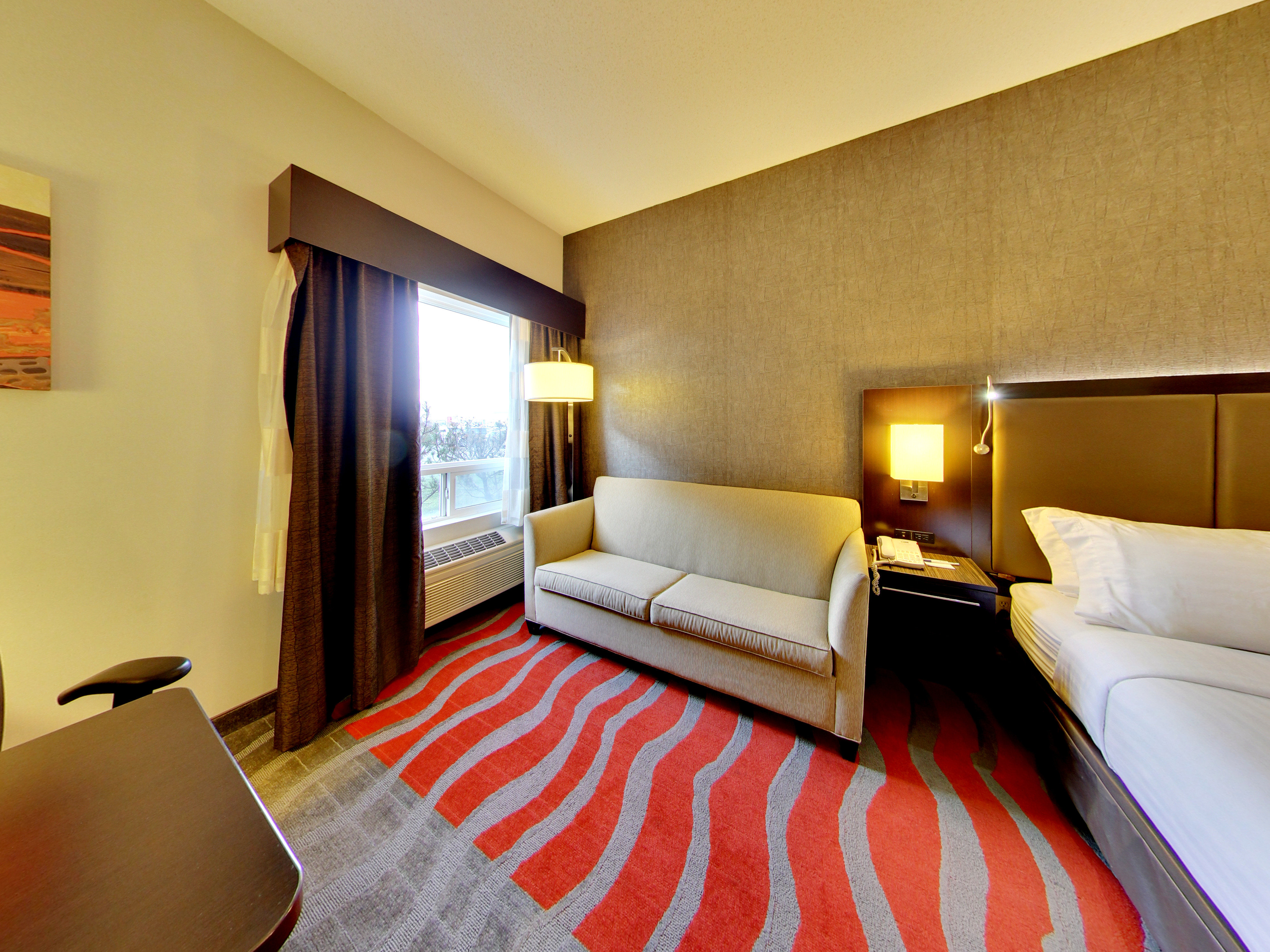 Holiday Inn Express Hotel Suites Edmonton International Airport 7/50