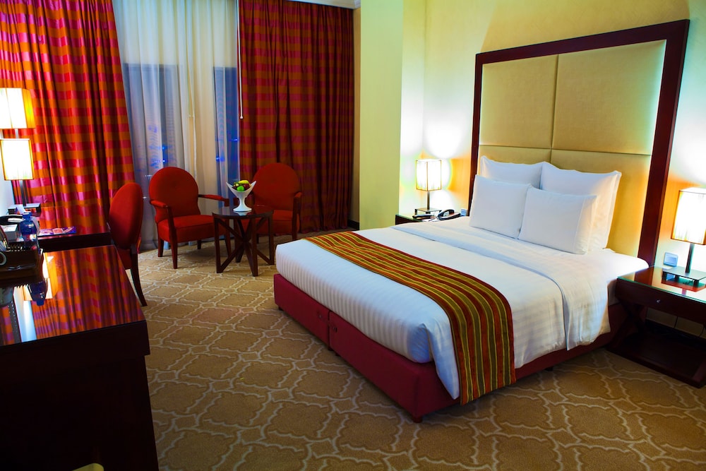 Grand Regal Hotel 6/60