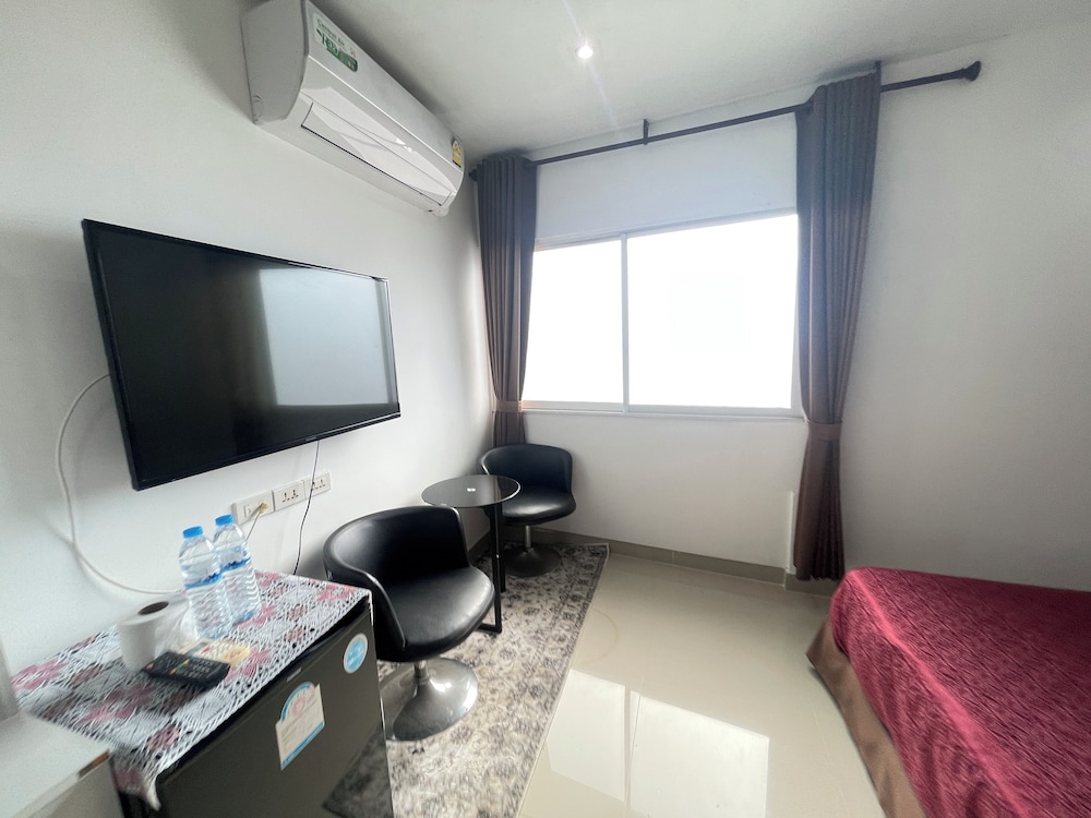 W-9 Hotel 64/73