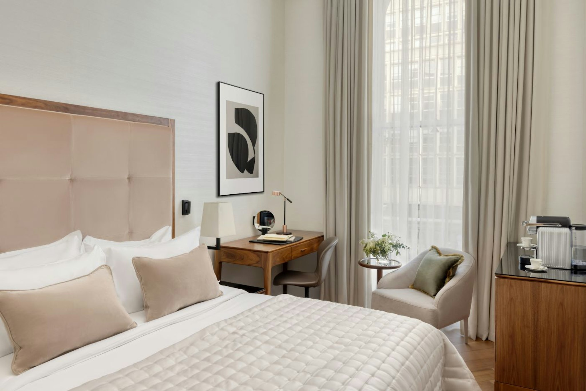 The Queens Gate Hotel 7/37