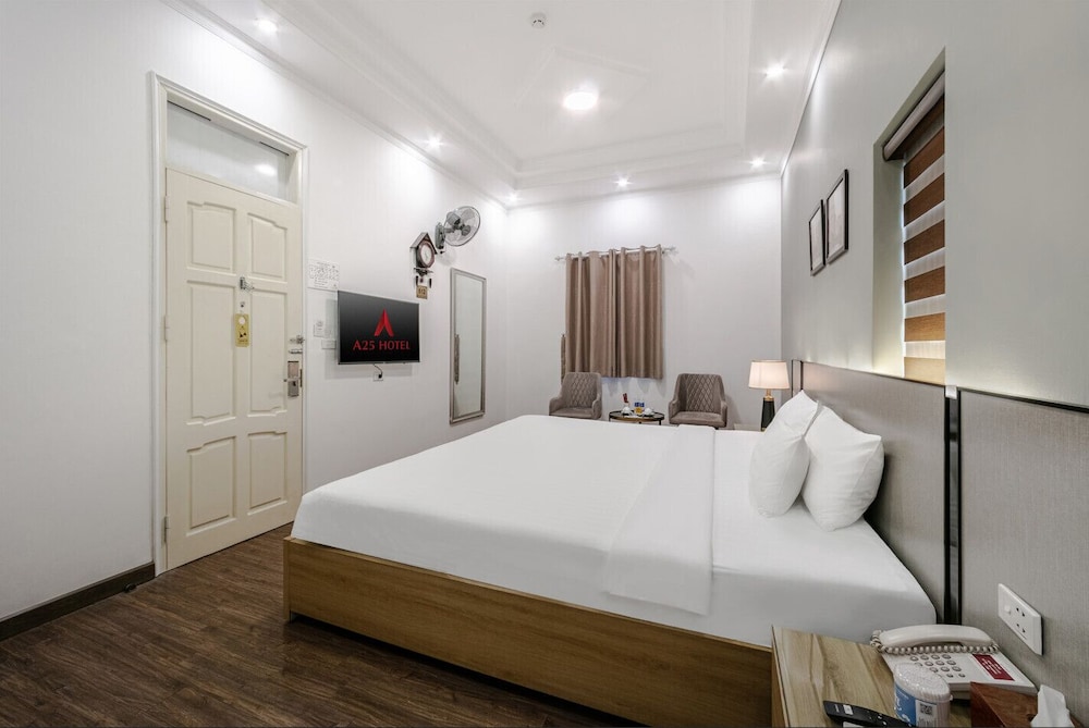 PREMIUM, DELUXE, DOUBLE BED