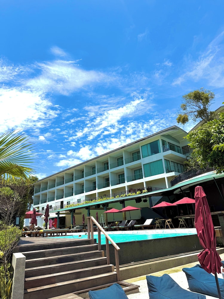 Sunset Beach Villas photo3