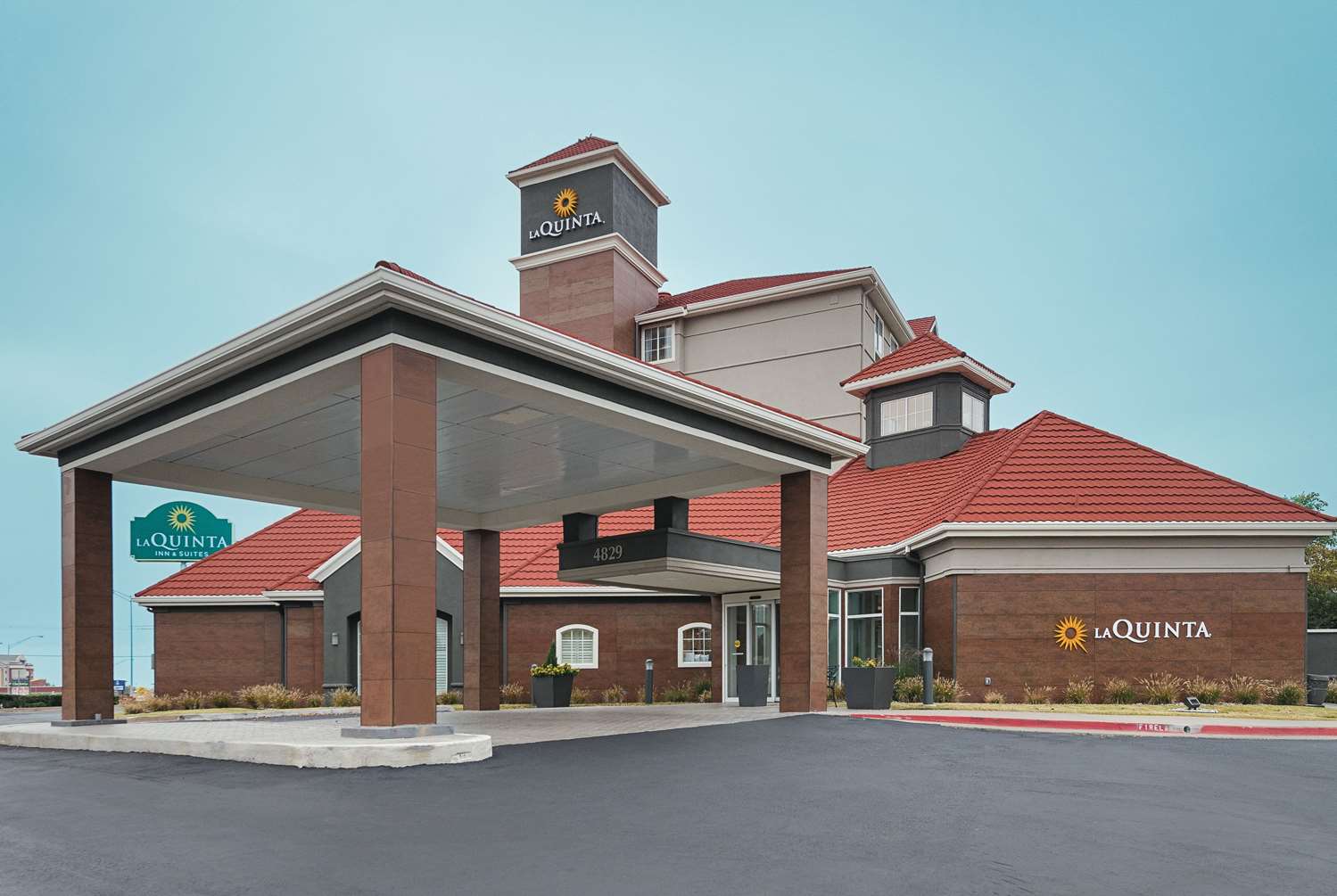 La Quinta Inn Suites Oklahoma City Nw Expwy 7/47