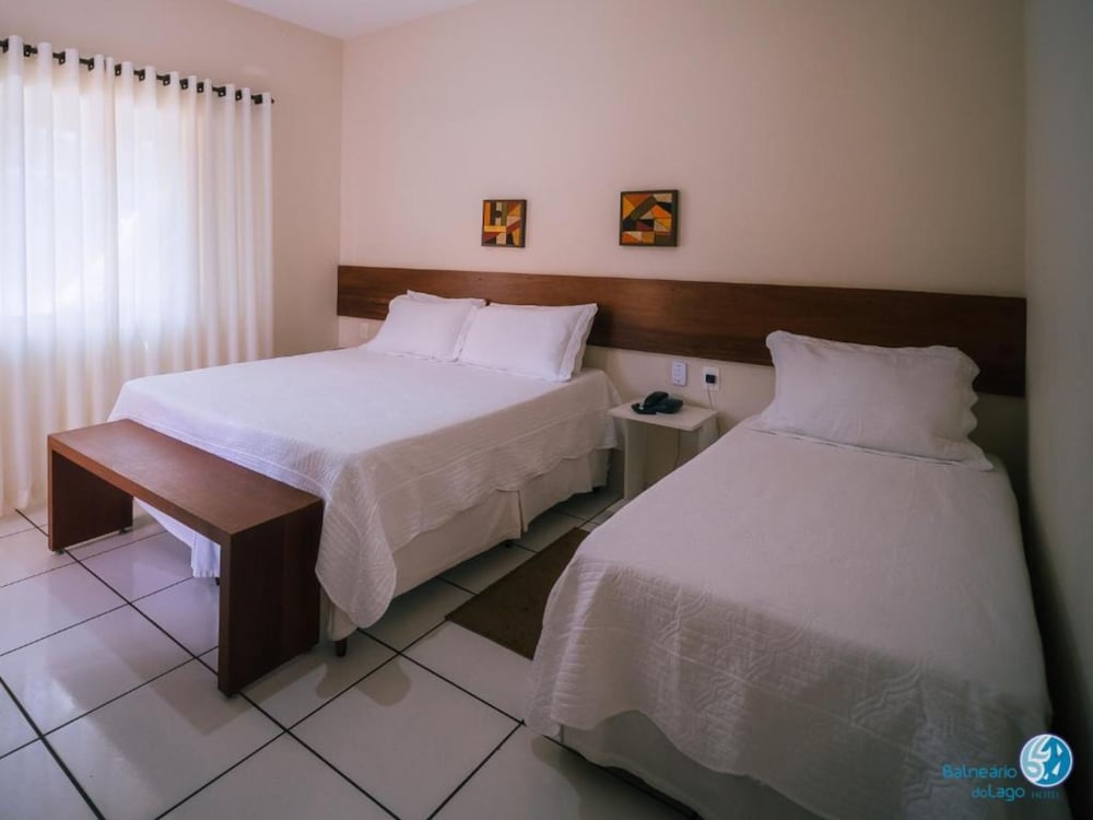 Balneario do Lago Hotel 9/50