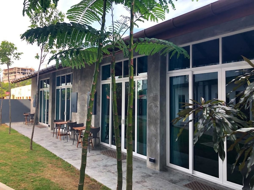 ARCH STUDIO CENANG 40/50
